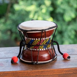 ダムルー　バリ島のドットペイントがかわいい｜シヴァ神の小さなでんでん太鼓・誰でも鳴らせる民族楽器(TI-DJMB-22)