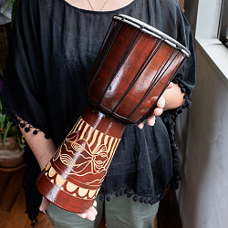 〔高さ：約40cm〕木彫りされた立体感ある模様が魅力的なジャンベ｜バリ島の手彫り民族楽器・コンパクトサイズの木製パーカッション - サブ2