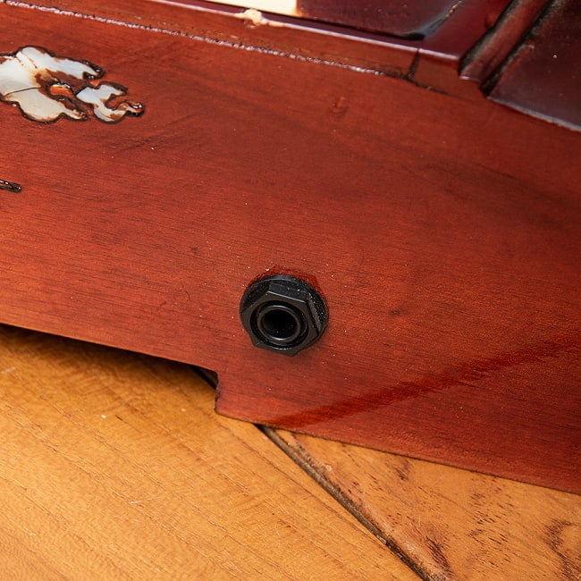 ベトナムの一弦琴 ダン・バウ 通常品（大） 5 - エレキギター等と同様のシールドケーブルでアンプに繋げられます。