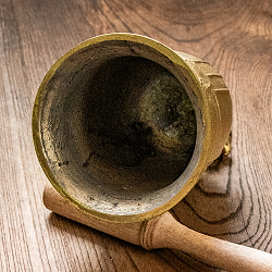 ベトナムの寺院に奉納されるベル 高さ：約19cm程度 - サブ4