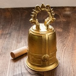 ベトナムの寺院に奉納されるベル 高さ：約23cm程度