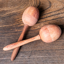 アジアのかわいい木製 マラカス 2個セット - サブ2