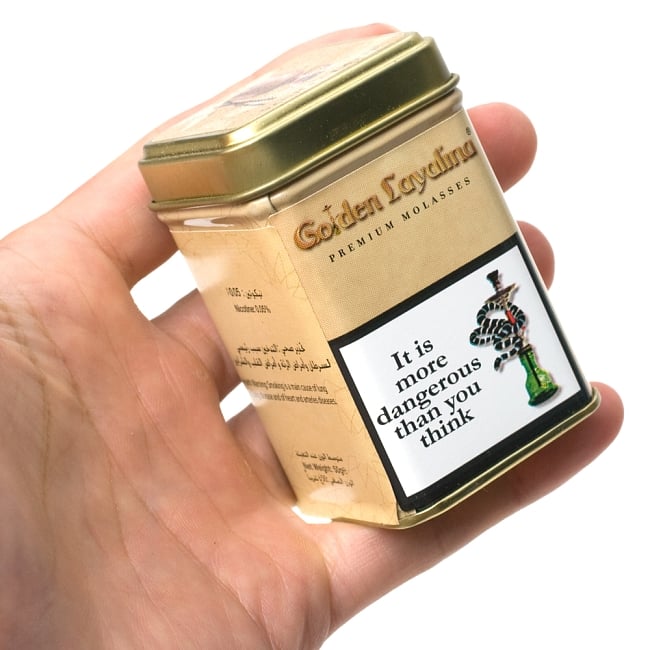 Candy Apple - 50g【シーシャフレーバー Golden Layalina ゴールデンラヤリナ】 3 - サイズ比較のために類似商品を手にもってみました。