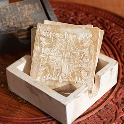 〔4枚入り〕マンゴーウッドの更紗模様付き　アンティーク調コースターセット - サブ3