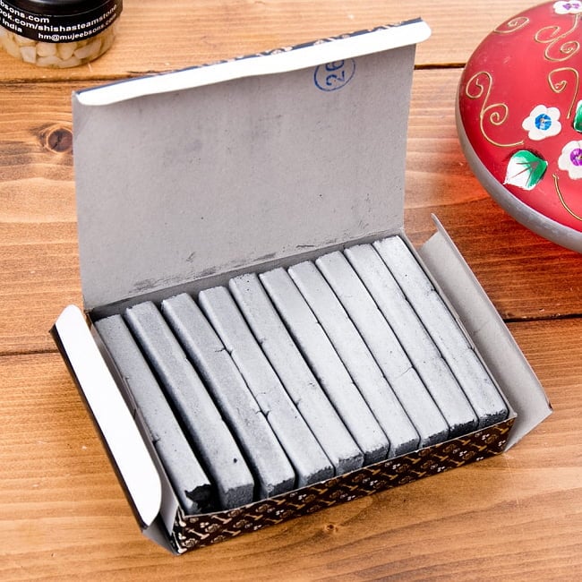 【3箱セット】シーシャの炭 シルバーチャコール - 30個入り 3 - シーシャ専用のチャコールです。沢山入っているので、長くお使いいただけます。