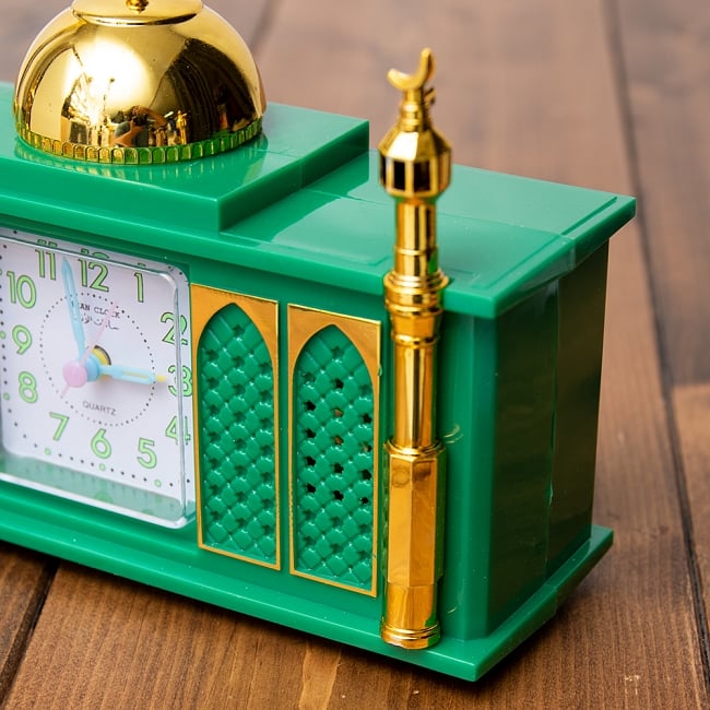 大声でアザーンを叫ぶ目覚まし時計　モスク − 緑 4 - 角度を変えてみてみました