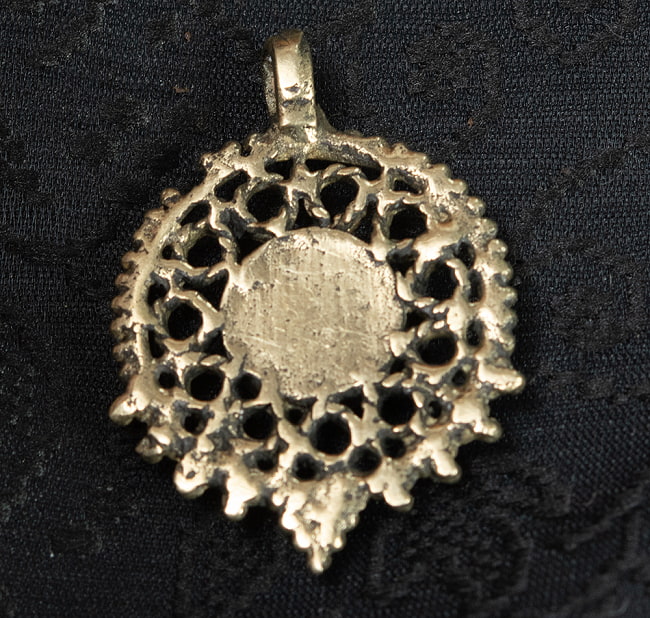 【一点物】クチ族のペンダントトップ - トライバルジュエリー 3 - 裏面です