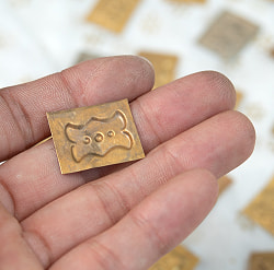 クチ族の民族衣装用デコレーションプレート 100gセット - サブ5