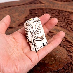 水牛の角で作ったゾウさんお香立て - クリーム - サブ5