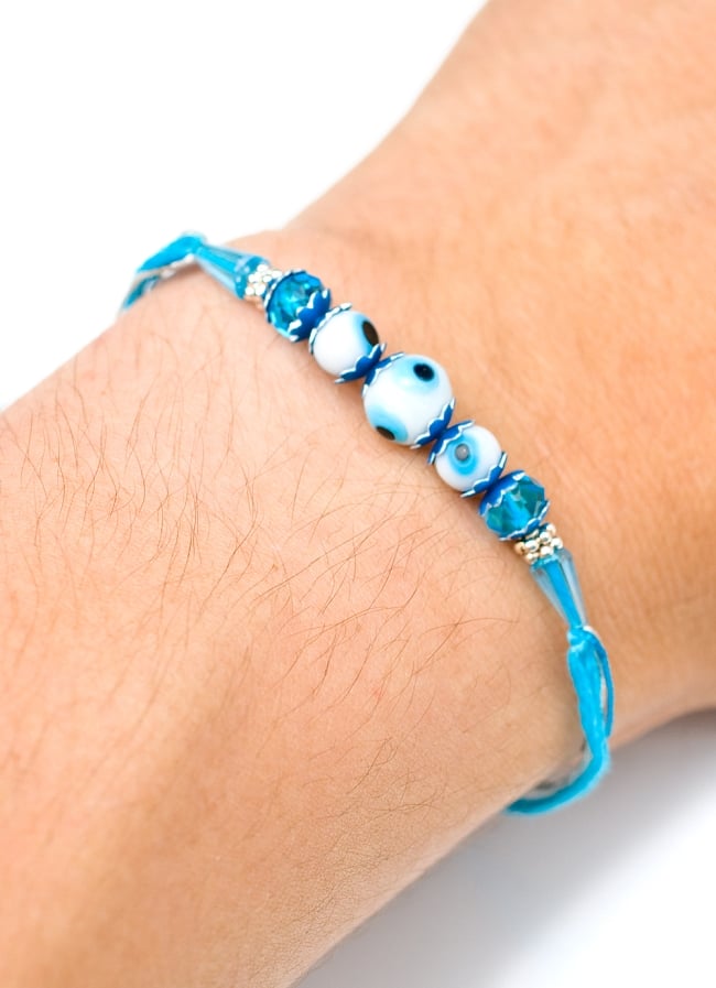 ナザール・ボンジュウのシンプル紐ブレス 4 - 実際に着用してみました