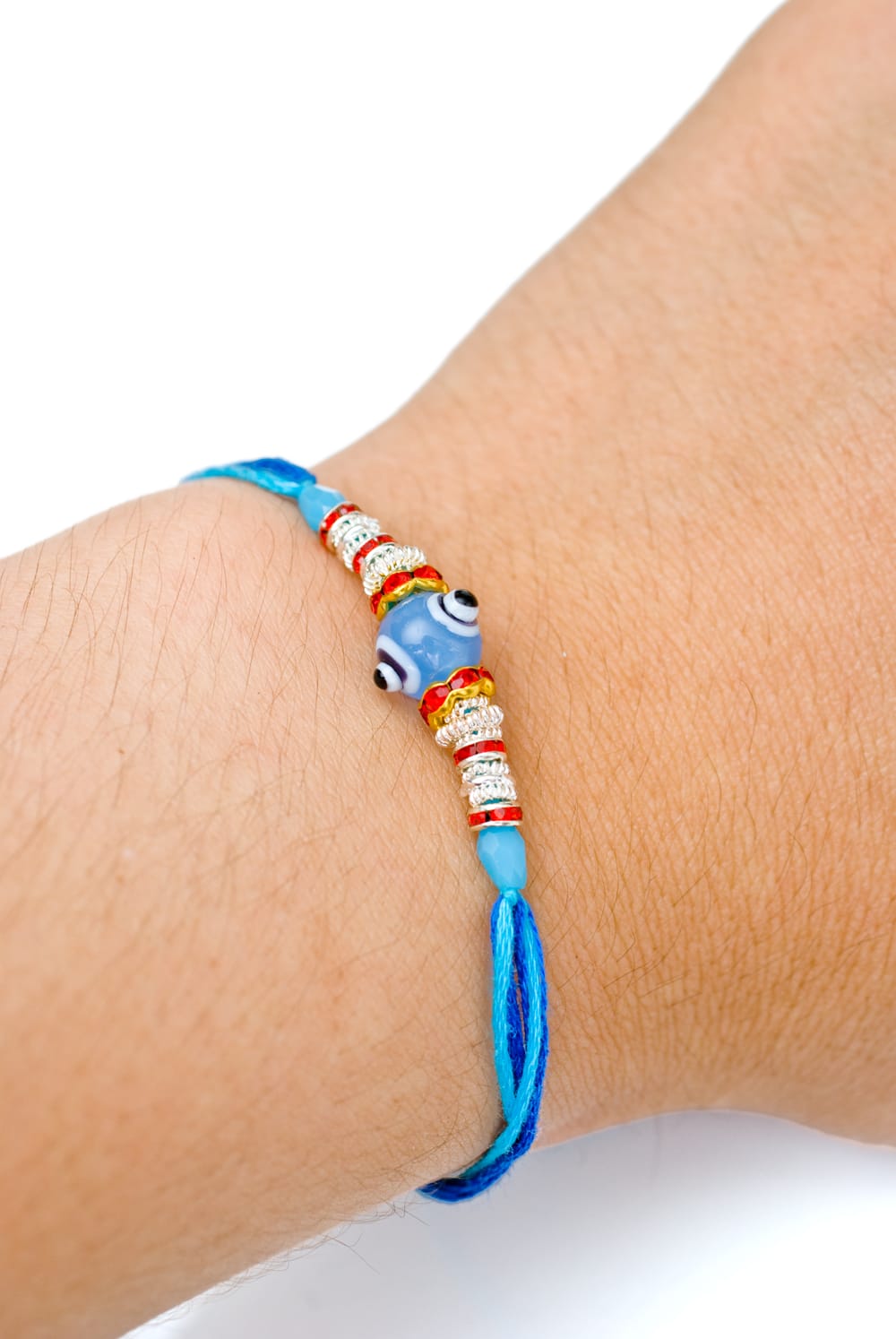 ナザール ボンジュウのシンプル紐ブレス の通販 Tirakita Com