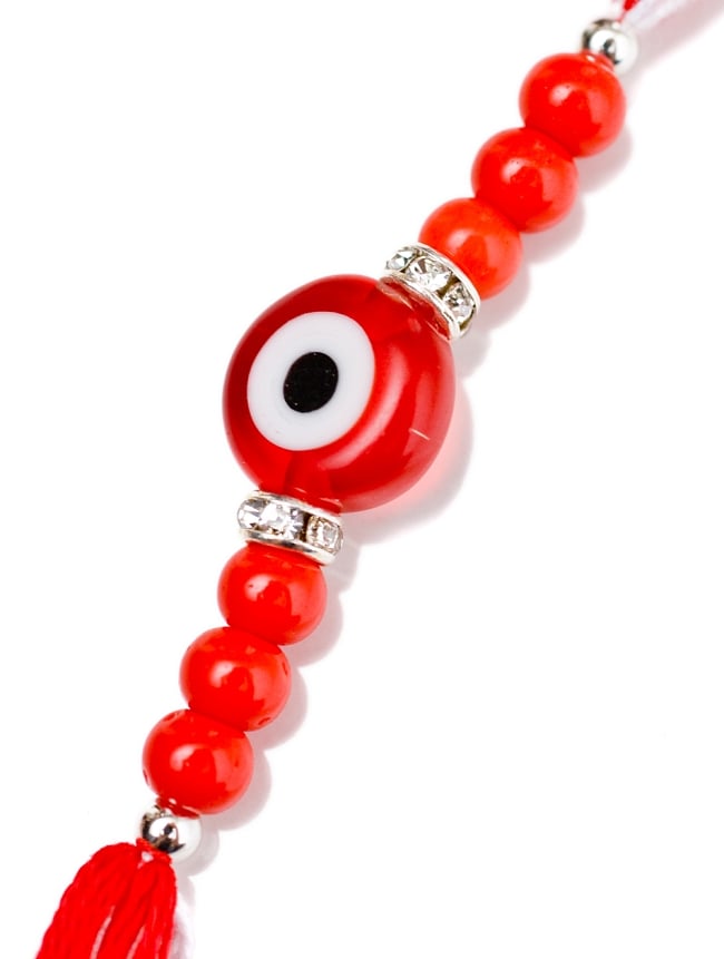 ナザール・ボンジュウのシンプル紐ブレス 2 - 装飾部分をアップにしてみました。