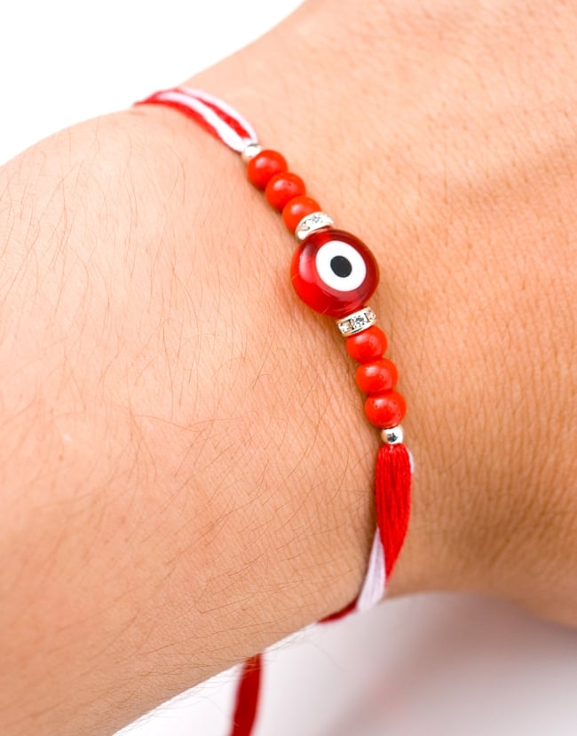 ナザール・ボンジュウのシンプル紐ブレス 4 - 実際に着用してみました