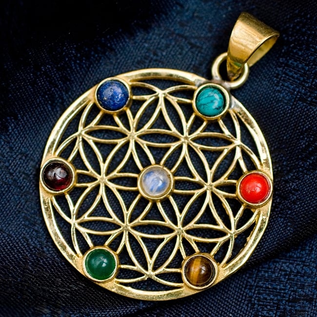 Flower Of life の天然石ゴールドペンダントトップ -直径約3.5cmの写真1枚目です。全体写真ですアクセサリ,ペンダントトップ,ペンダント,ゴールド,Flower Of life