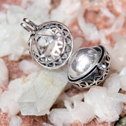 【全2色】エスニック文様のガムランボール ペンダントトップ - トライアングル - サブ5