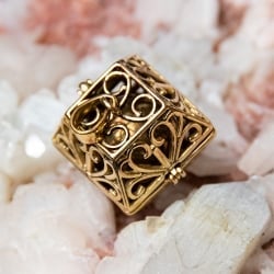 エスニック文様のガムランボール ペンダントトップ - ゴールドジュエル - サブ3