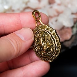 ガネーシャのペンダント ゴールド【紐付き】 - サブ4