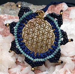 神聖幾何学模様 Flower of Life のマクラメ ネックレス - サブ2