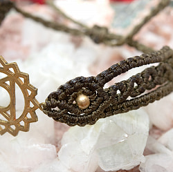 ヴィシュッダ[喉]・チャクラ（VISHUDDHI CHAKRA）のマクラメブレスレット - サブ3