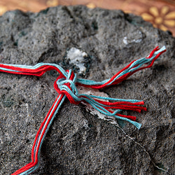 ラーキー - インドの紐ブレスレット オーン - サブ4