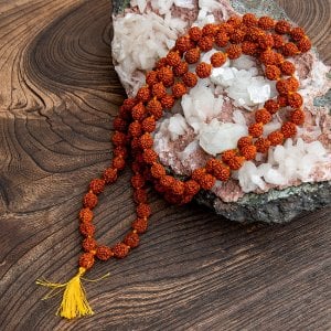 ルドラクシャの数珠 90cm 聖なる菩提樹の実