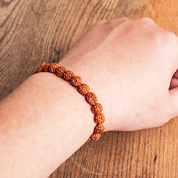 ルドラクシャのブレスレット 聖なる菩提樹の実 - サブ4