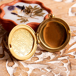 インド伝統模様　ロケットペンダント - サブ5