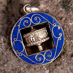 【全4種】いつでもどこでも徳を積む！マニ車のペンダント - サブ2