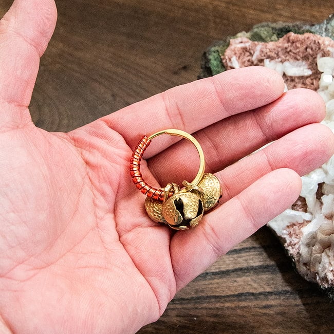 グングルリング インドの鈴付きリング キーホルダーやかばんに 6 - これくらいのサイズ感です。