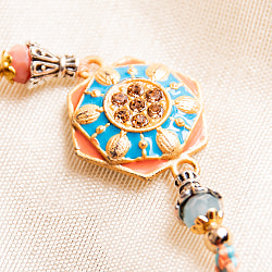 ラーキー - インドの紐ブレスレット　六角形　コーラル×水色 - サブ2