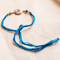 ラーキー - インドの紐ブレスレット　六角形　青×水色 - サブ4