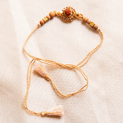 ラーキー - インドの紐ブレスレット　ベージュ×ルドラクシャ - サブ4