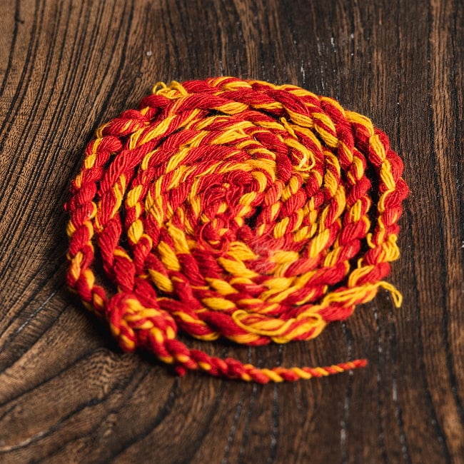 インドの聖なる紐 モーリー／カラワ（Mauli、Kalawa） 3 - お届け時の状態。