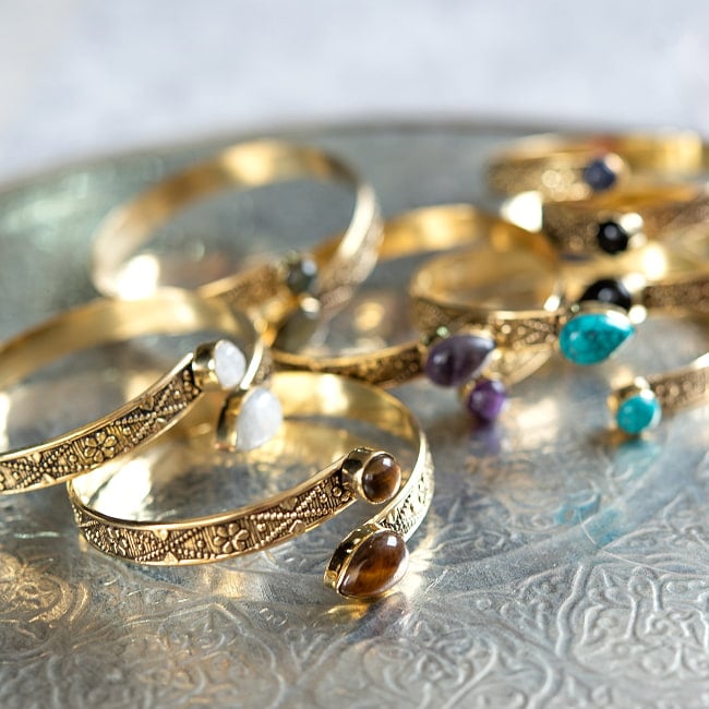 2つの天然石のメタルブレス　ティアドロップ 2 - それぞれ個性があって迷ってしまいます