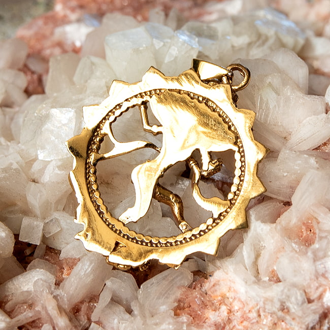 【6個セット】破壊と再生の神 ダンシング・シヴァのペンダント 4 - 裏面です。