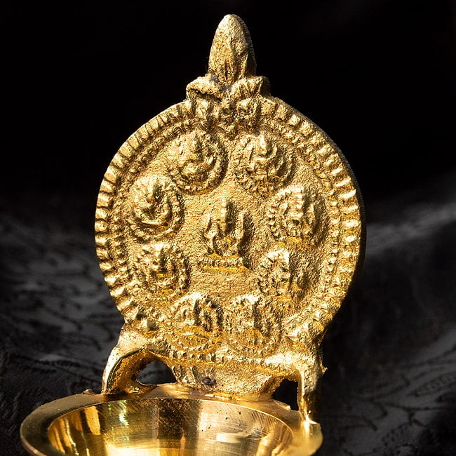アシュタ・ラクシュミのランプ＆香立て 2 - 綺麗なラクシュミが装飾されています