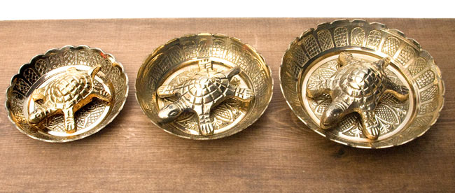 インド風水のプレート(kachwa plate) - 約7.5cm 7 - 並ぶとこのようになります。