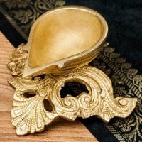 ブラスのオイルランプ - ポット型(ID-ARTLMP-271)