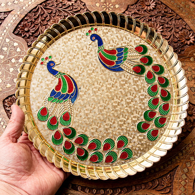 【約25.5cm】インドの礼拝皿 プージャターリー 孔雀 8 - これくらいのサイズ感になります。