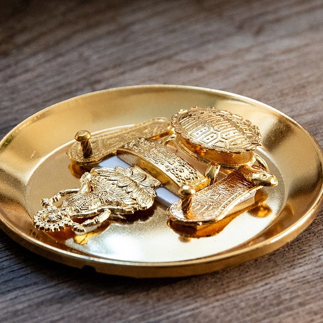 インド風水のプレート（kachwa plate） - ラクシュミ パドゥカ 9cm 6 - 眺めるだけでも楽しいですね。