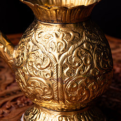 聖水入れ　プージャ用ブラス水差し 美しい彫り込み模様 - サブ2