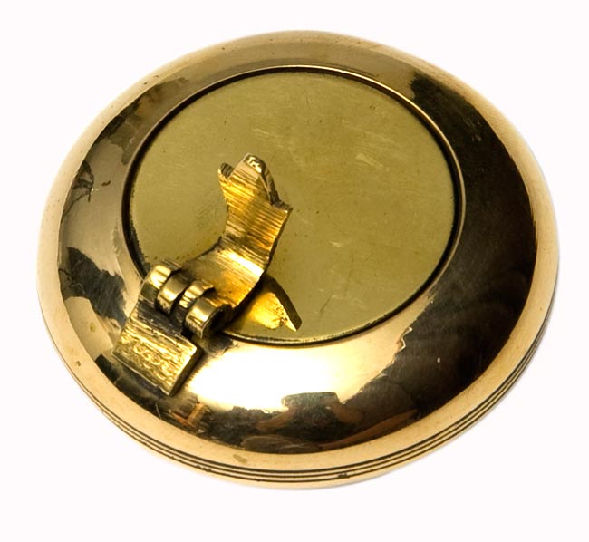 5円玉の形をした美術工芸品 金属製円形置物・灰皿 【公式通販】