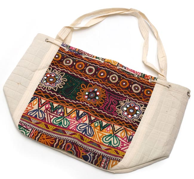 カッチ刺繍のトートバッグ の通販[送料無料] - TIRAKITA.COM