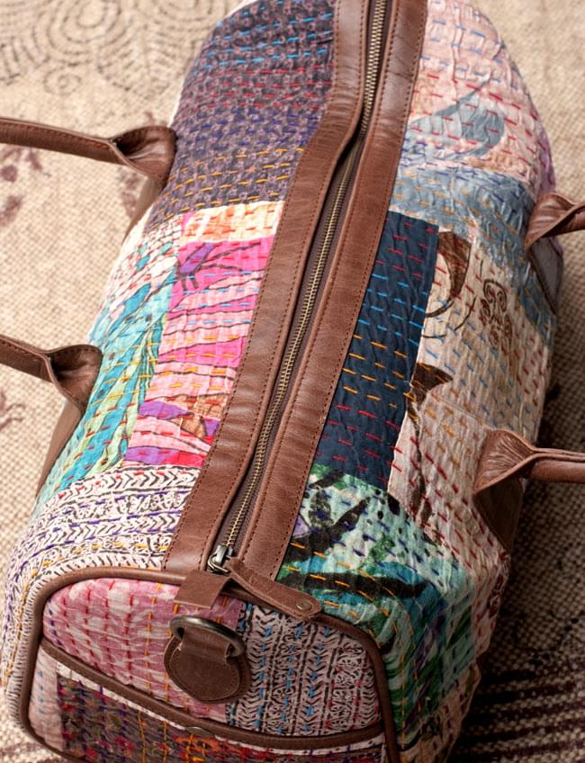 〔一点物〕伝統を紡いだ ラリーキルトのボストンバッグ 4 - 拡大写真です