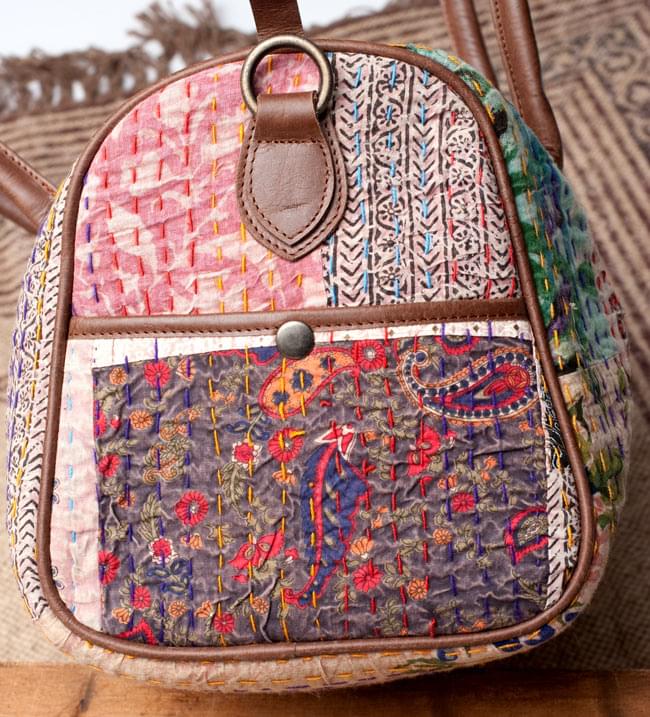 〔一点物〕伝統を紡いだ ラリーキルトのボストンバッグ 5 - レザーも贅沢に使われています