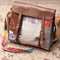 〔一点物〕伝統を紡いだ ラリーキルトのスクエア型ショルダーバッグの商品写真