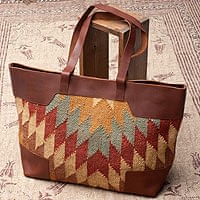 [インド品質]〔一点物〕伝統を紡いだ インドキリムのトラベルバッグの商品写真