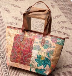 〔一点物〕伝統を紡いだ ラリーキルトのトートバッグの商品写真