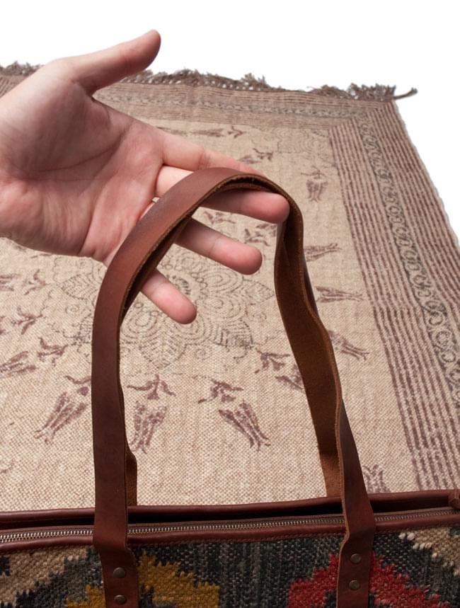 〔一点物〕伝統を紡いだ ラリーキルトのトートバッグ 6 - 持ち手部分の写真です【以下の写真は、デザイン違いの同ジャンル品の写真となります。】