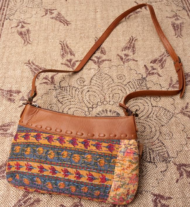 〔一点物〕伝統を紡いだ ラリーキルトのショルダーポシェットの写真